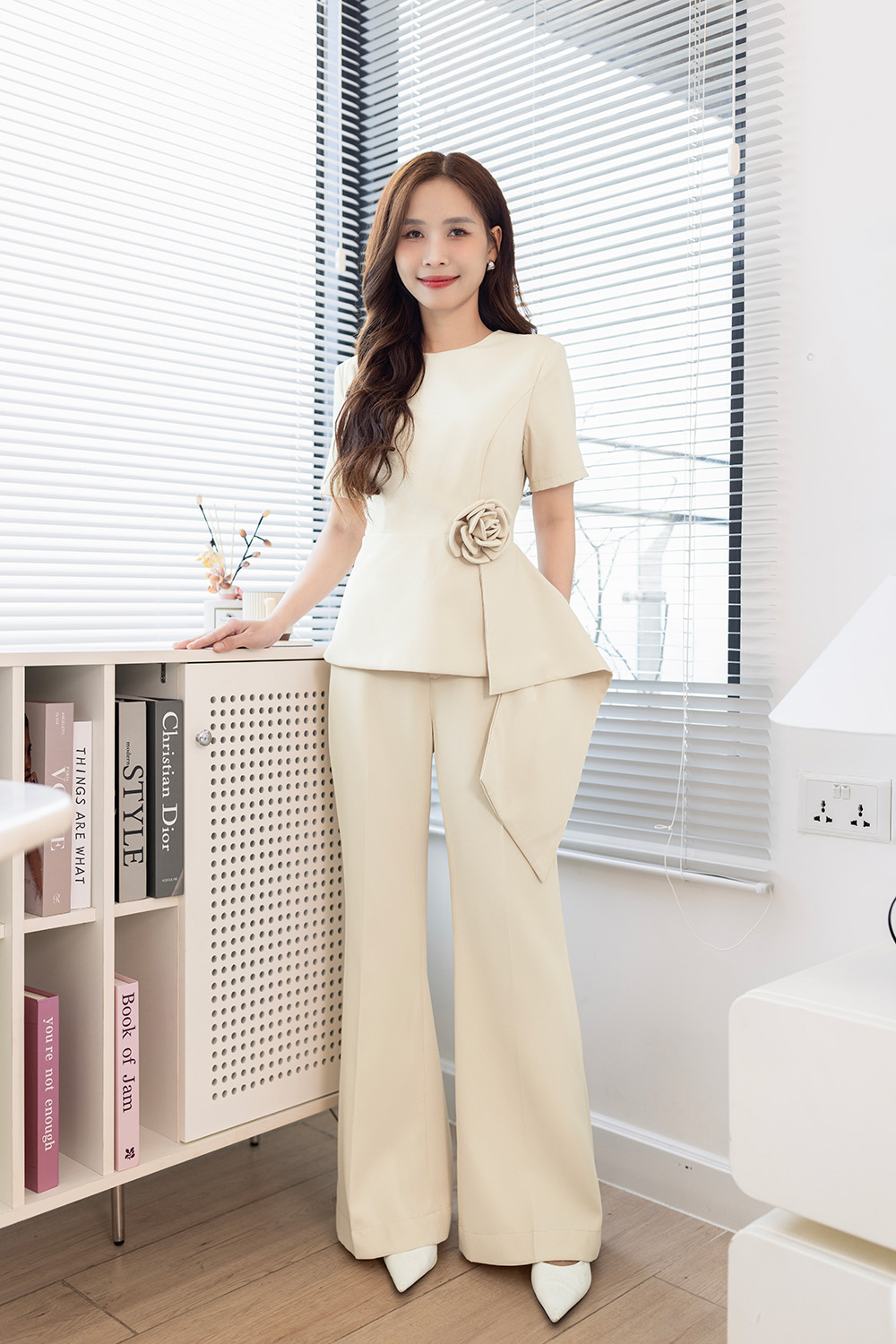 Áo peplum công sở nữ đính hoa