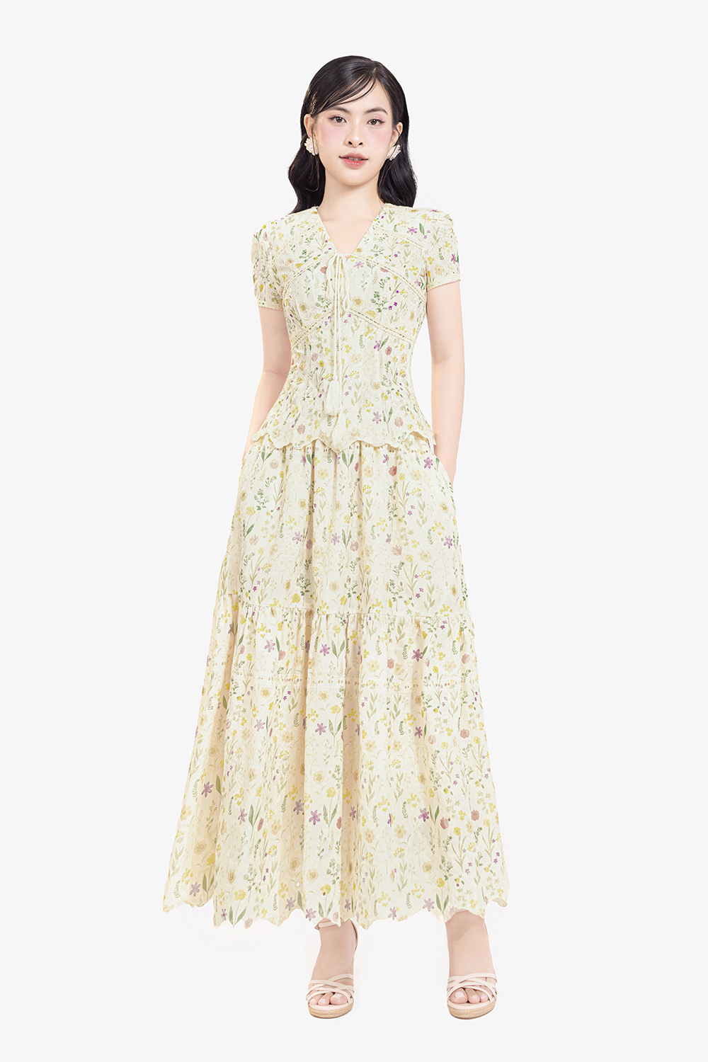 Chân váy xòe hoa nhí dáng dài