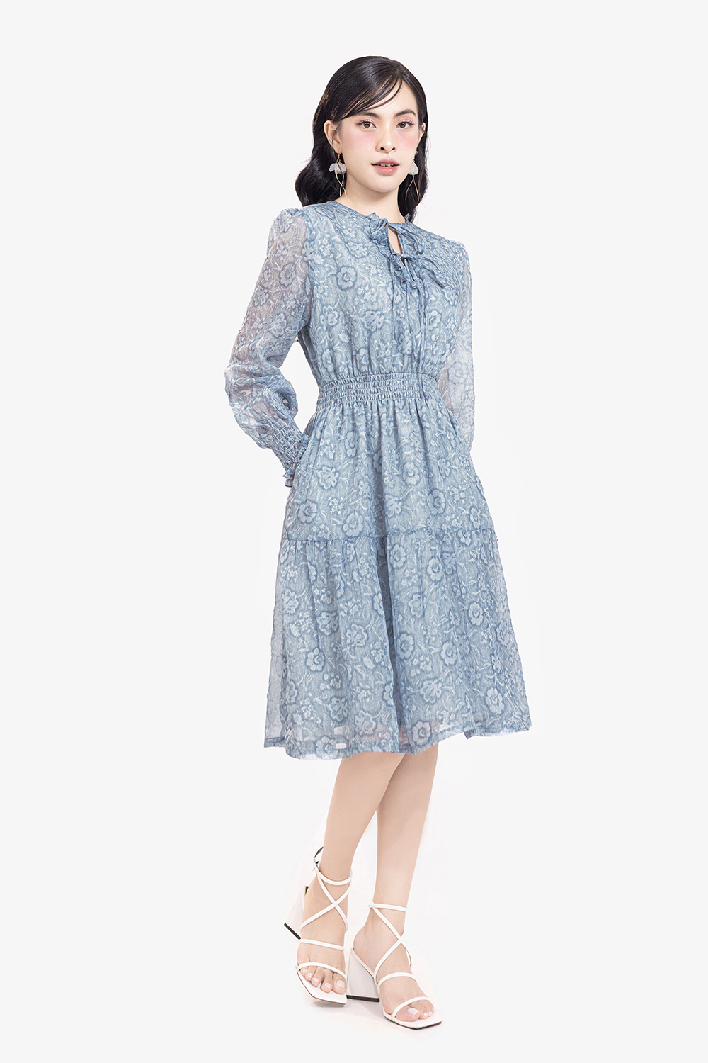 Đầm xòe tay dài họa tiết hoa