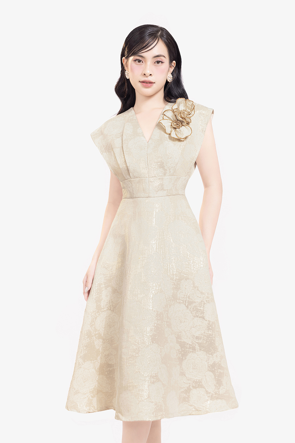 Đầm xòe tafta dự tiệc nhấn eo cao đính hoa