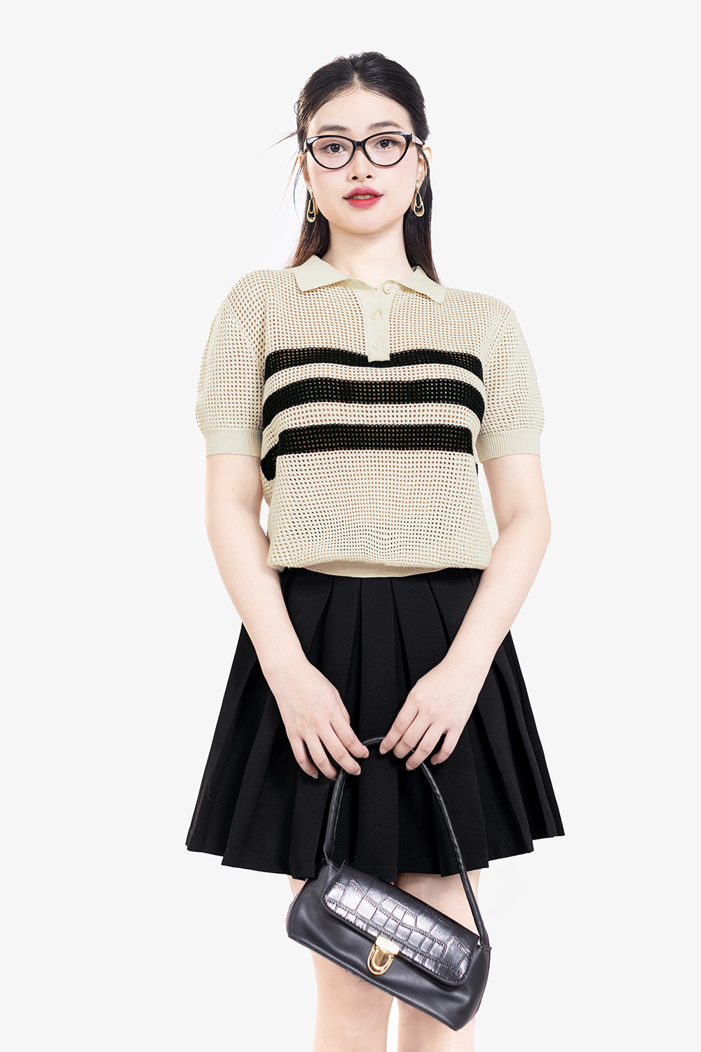 Chân váy xếp ly đen dáng ngắn