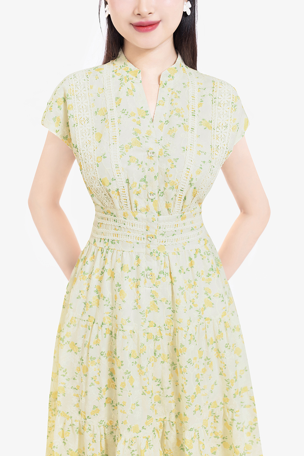 Đầm xô ren thêu dáng dài hoa vàng