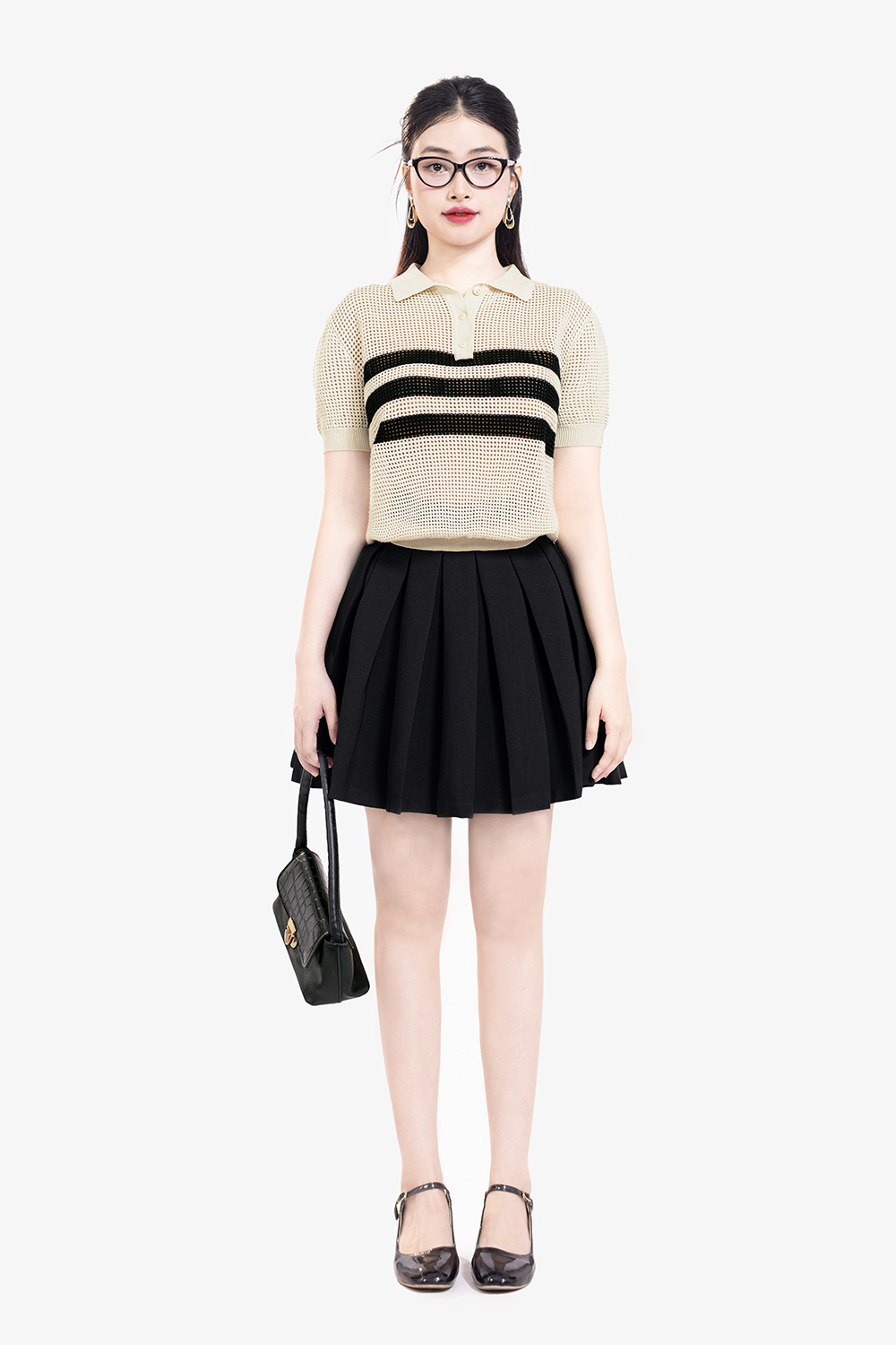 Chân váy xếp ly đen dáng ngắn