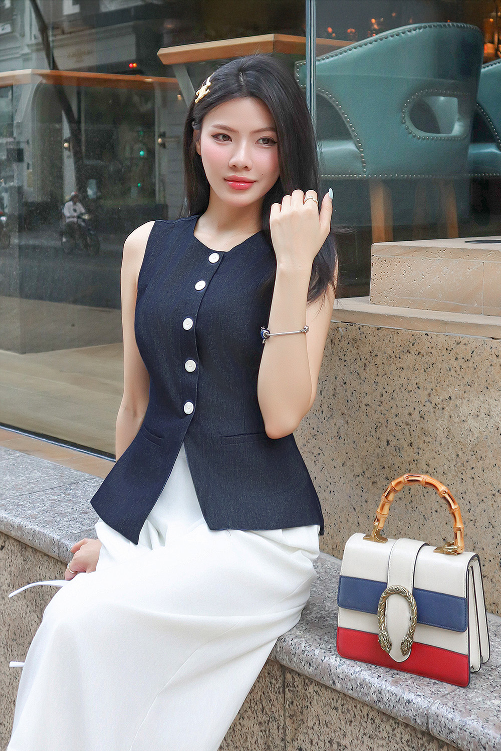 Áo kiểu denim nữ sát nách dáng dài