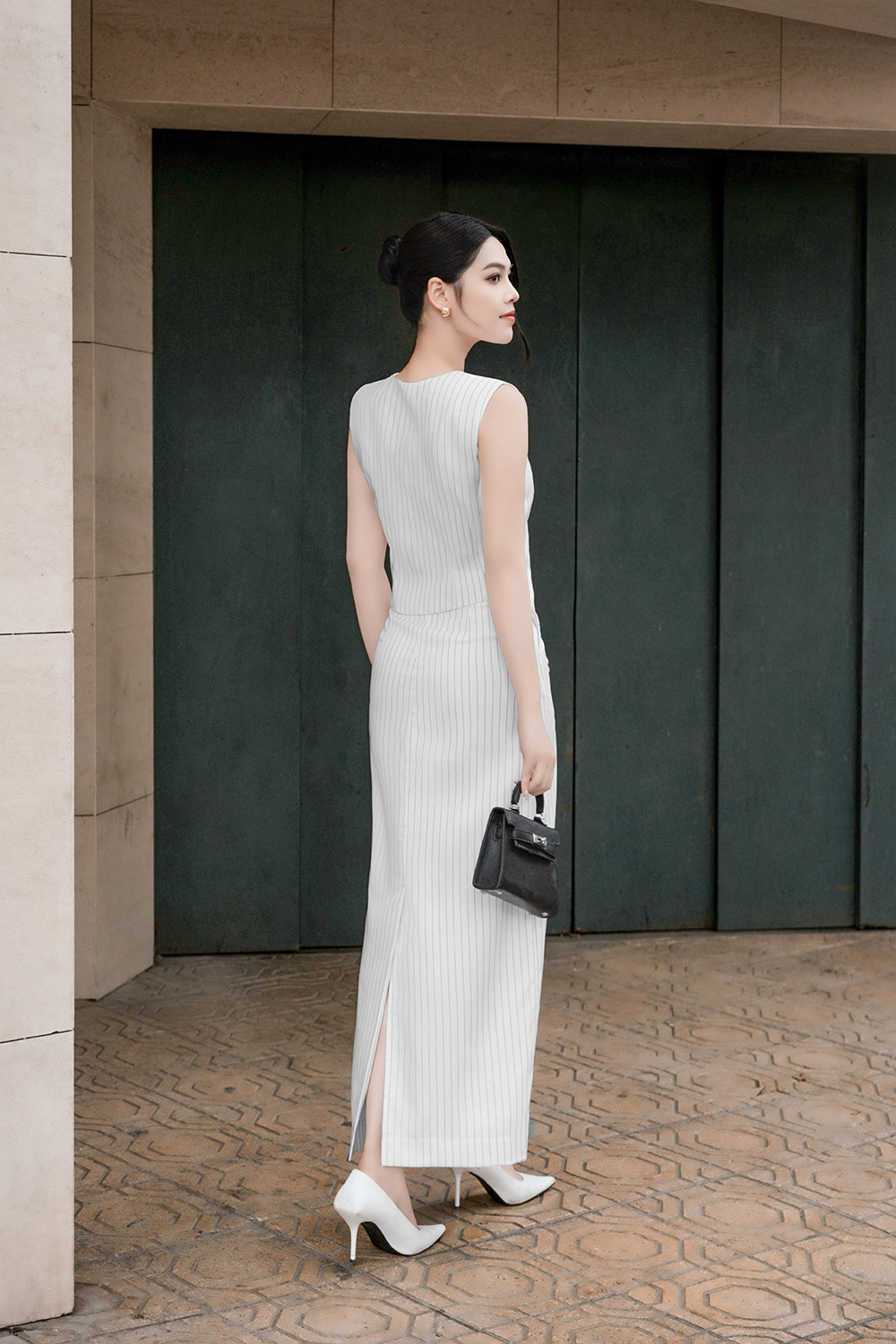 Áo kiểu công sở gile kẻ sọc