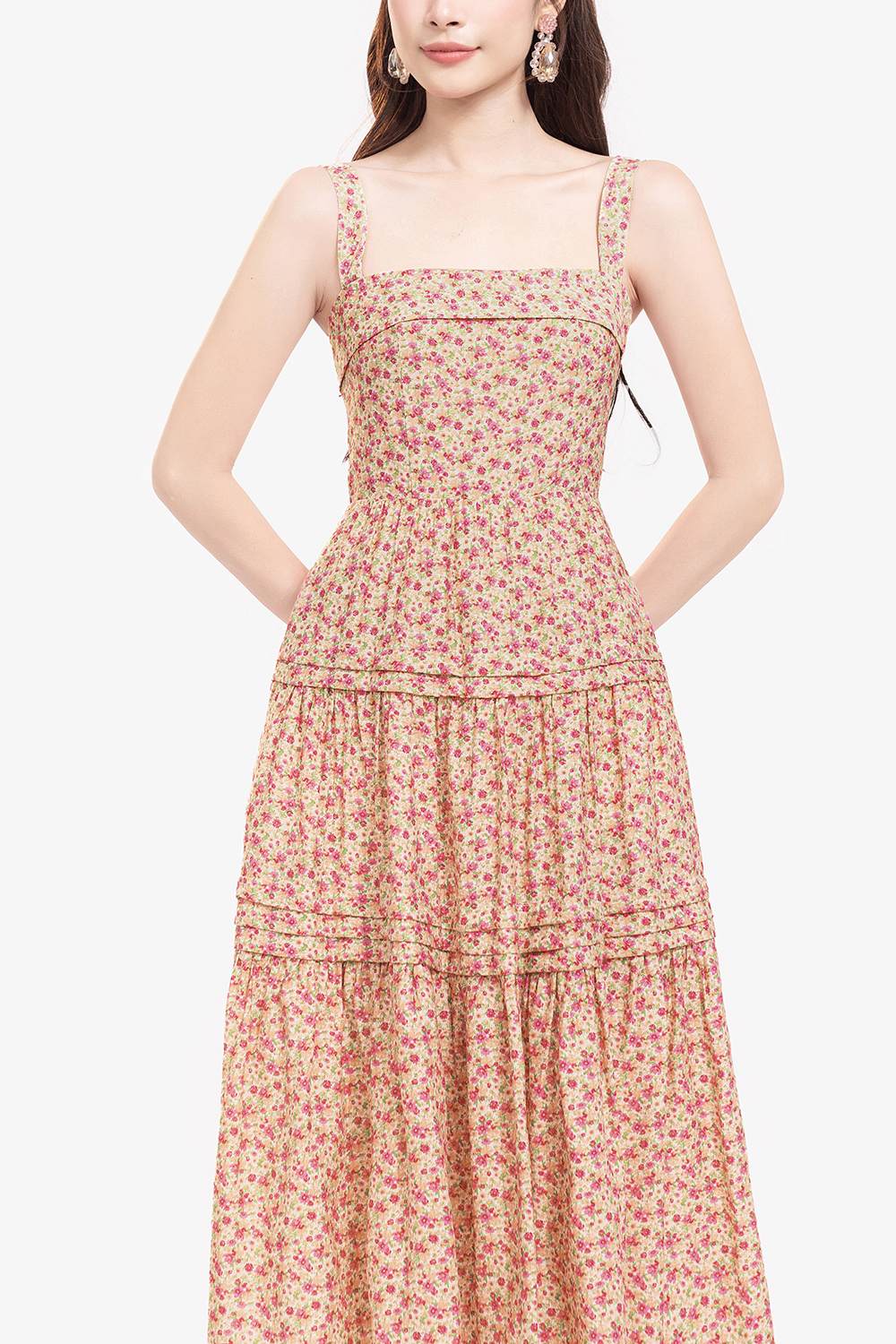 Đầm hai dây họa tiết hoa dáng dài