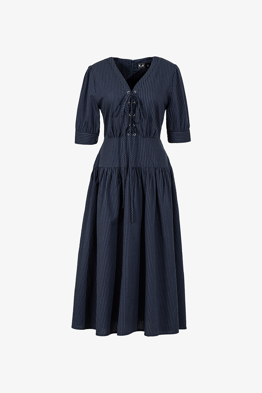 Đầm xòe kẻ sọc nhấn eo phối nơ