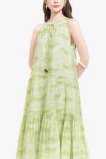 Đầm maxi tie-dye cổ yếm dáng suông