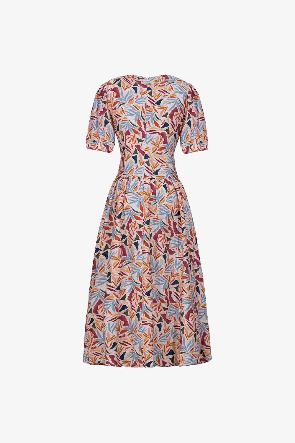 Đầm họa tiết dáng xòe dài cổ V