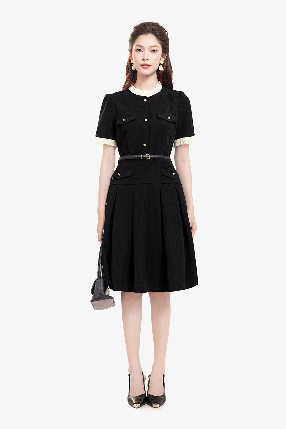 Đầm đen công sở dáng xòe xếp ly phối bèo