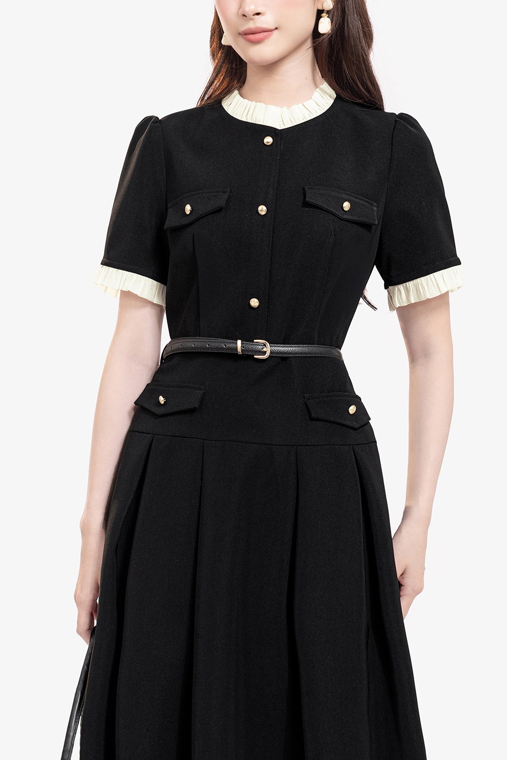 Đầm đen công sở dáng xòe xếp ly phối bèo