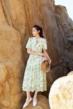 Đầm hoa dáng xòe dài tay phồng