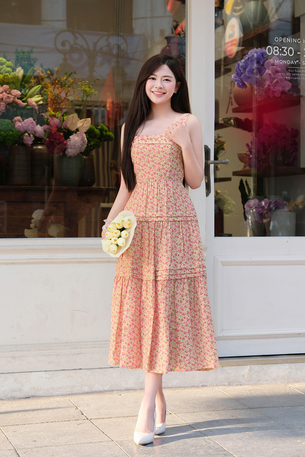 Đầm hai dây họa tiết hoa dáng dài