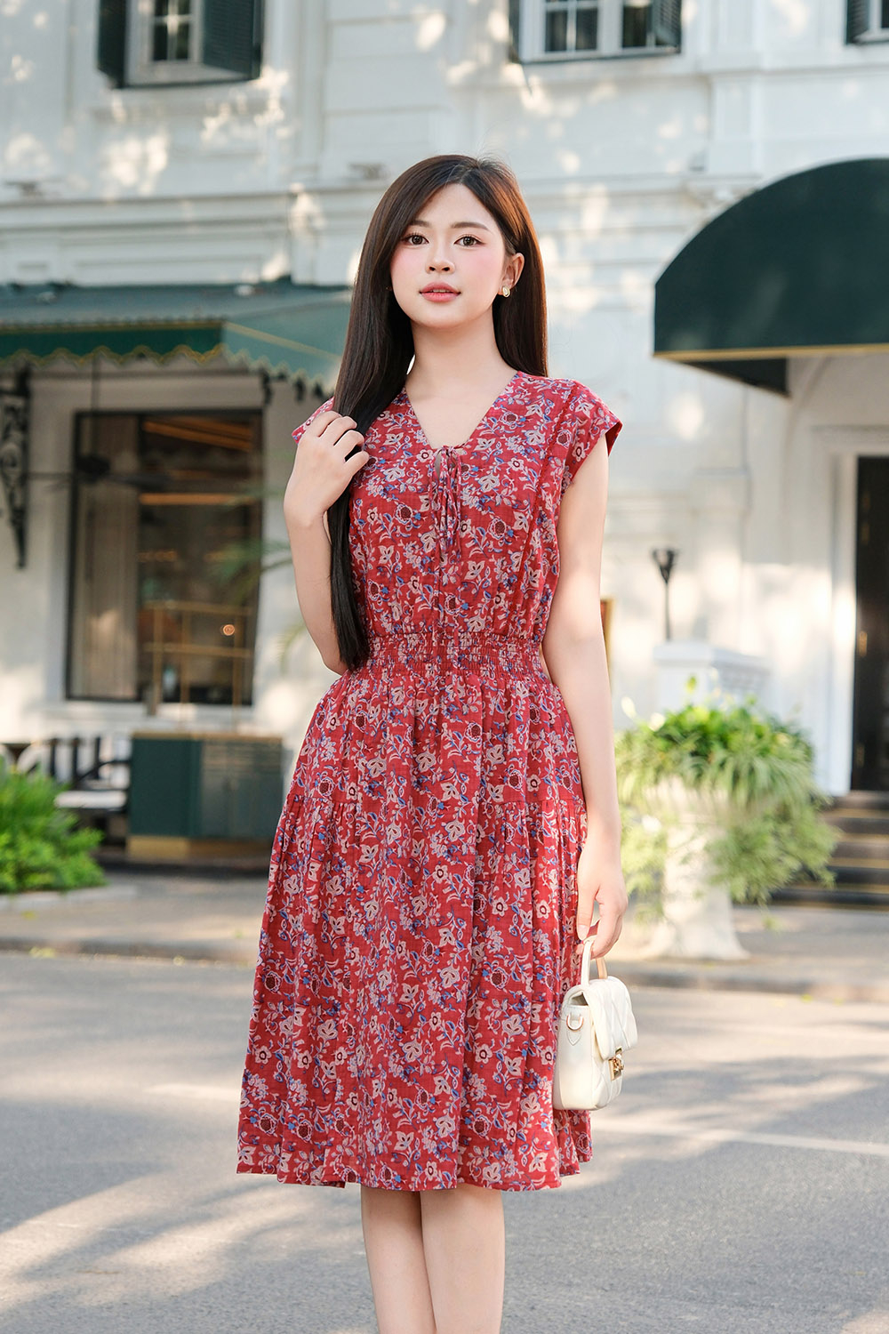 Đầm hoa dáng xòe cổ V eo bo chun