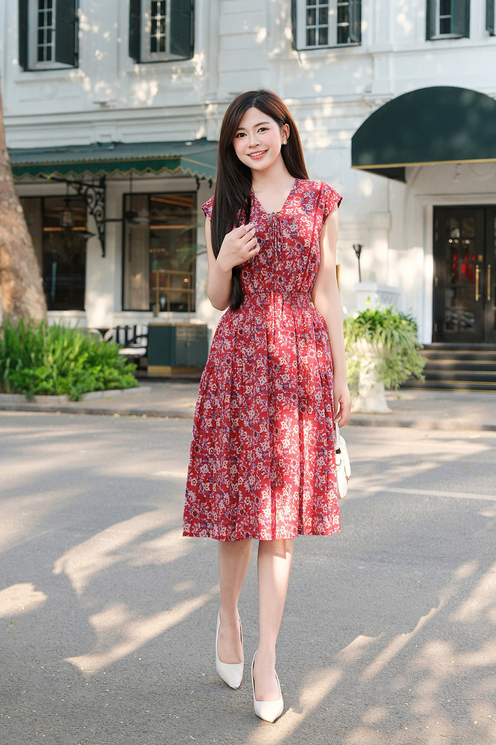 Đầm hoa dáng xòe cổ V eo bo chun