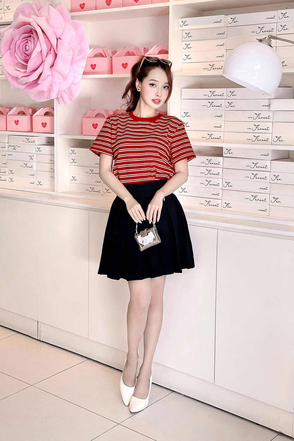 Áo thun nữ kẻ sọc màu đỏ