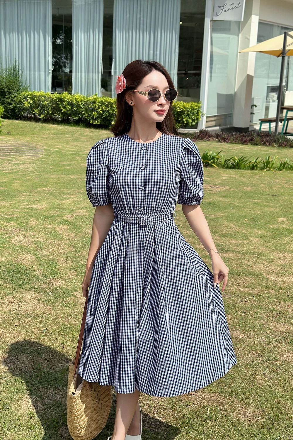 Đầm caro dáng xòe kèm thắt lưng