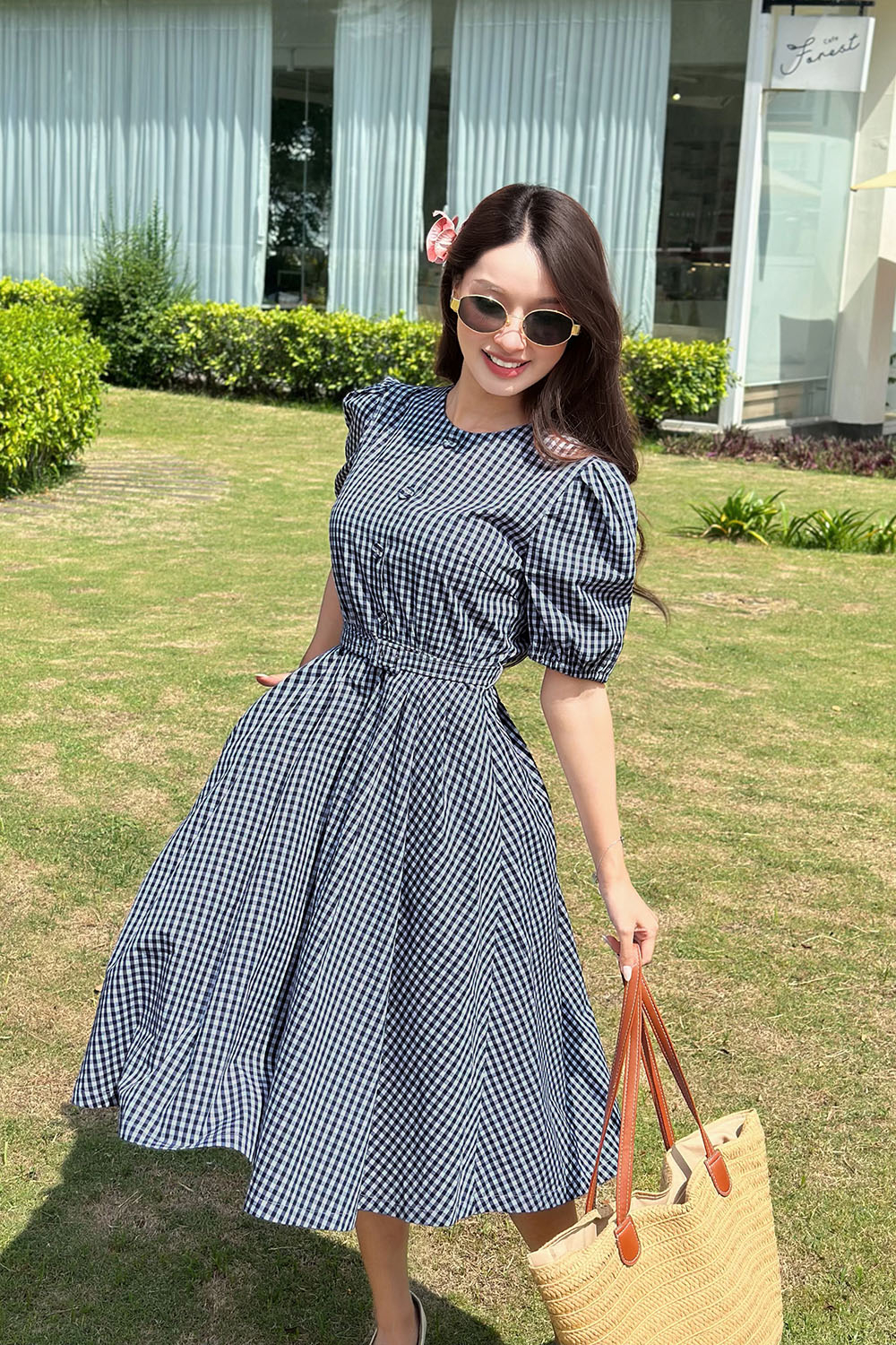 Đầm caro dáng xòe kèm thắt lưng