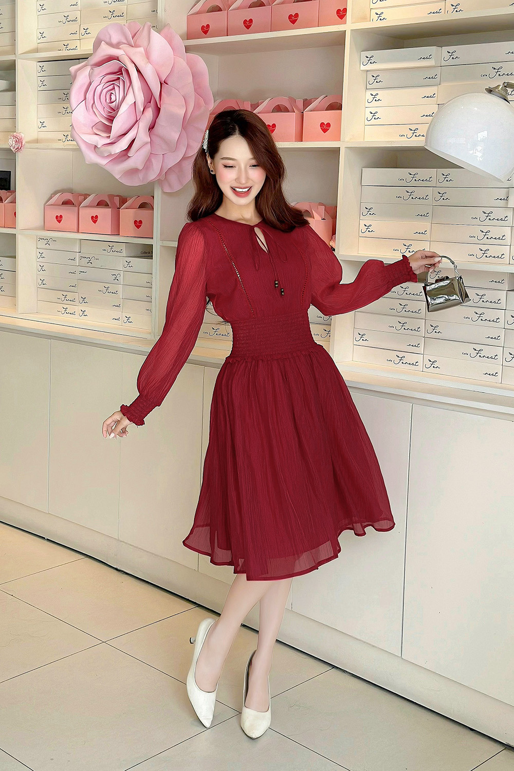 Đầm đỏ xòe tay dài eo bo chun co giãn