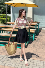 Áo len dệt kim nữ màu kem sọc đỏ