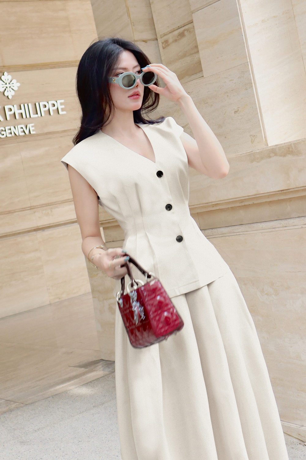 Áo kiểu nữ công sở phối nút không tay