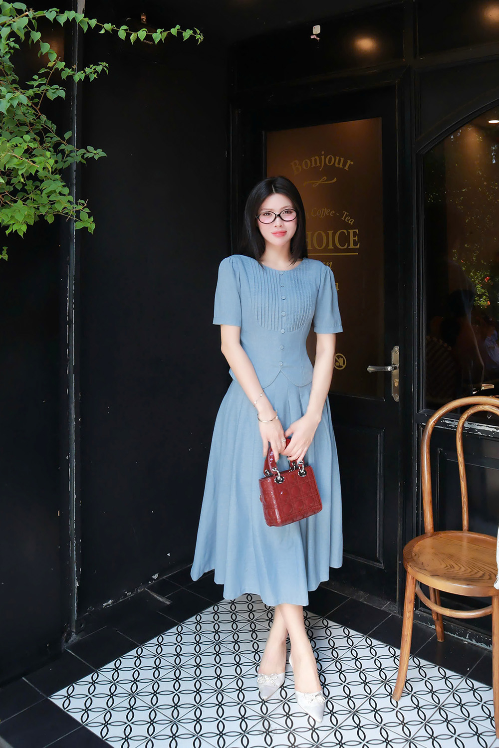 Chân váy linen dáng dài xếp ly màu xanh