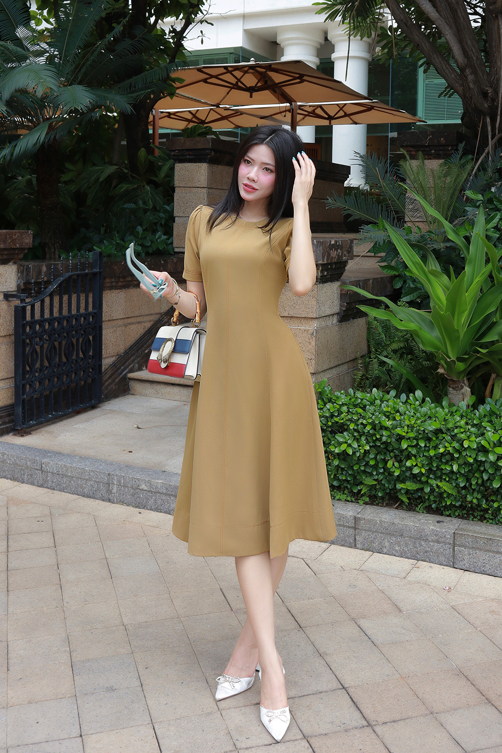 Đầm công sở dáng xòe dài phối viền chỉ