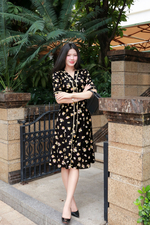 Đầm đen hoa dáng chữ A linen thun