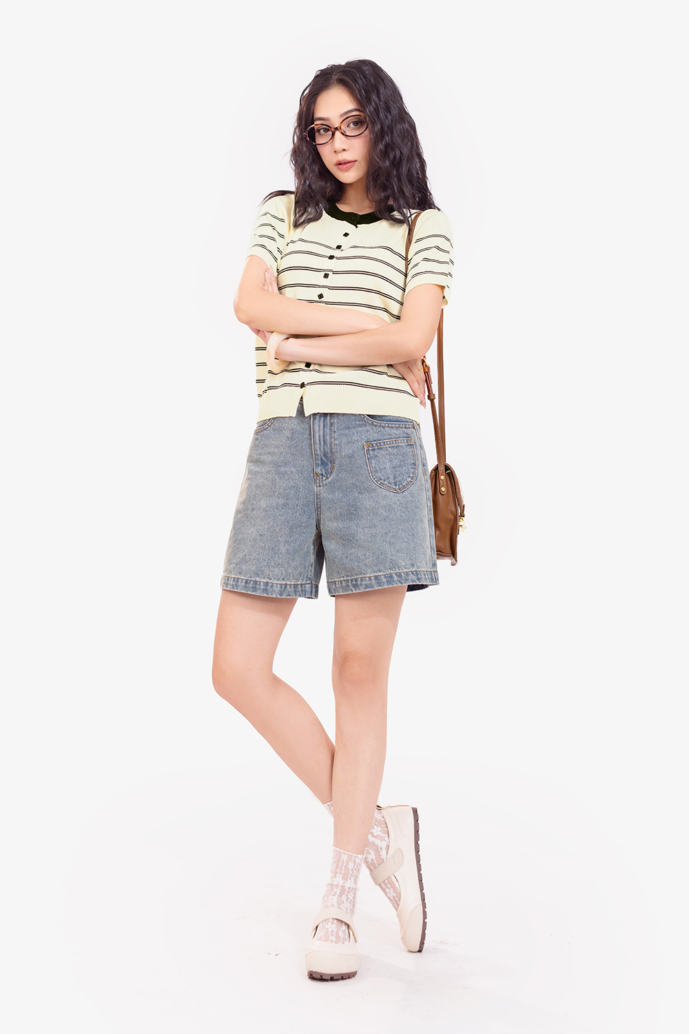 Quần đùi jeans ống rộng phối túi