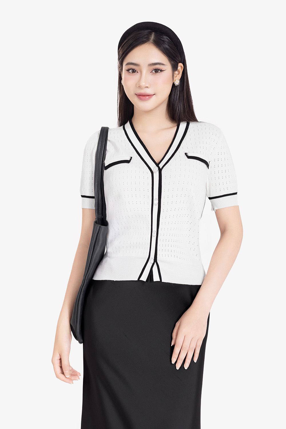 Áo cardigan dệt kim màu trắng viền đen