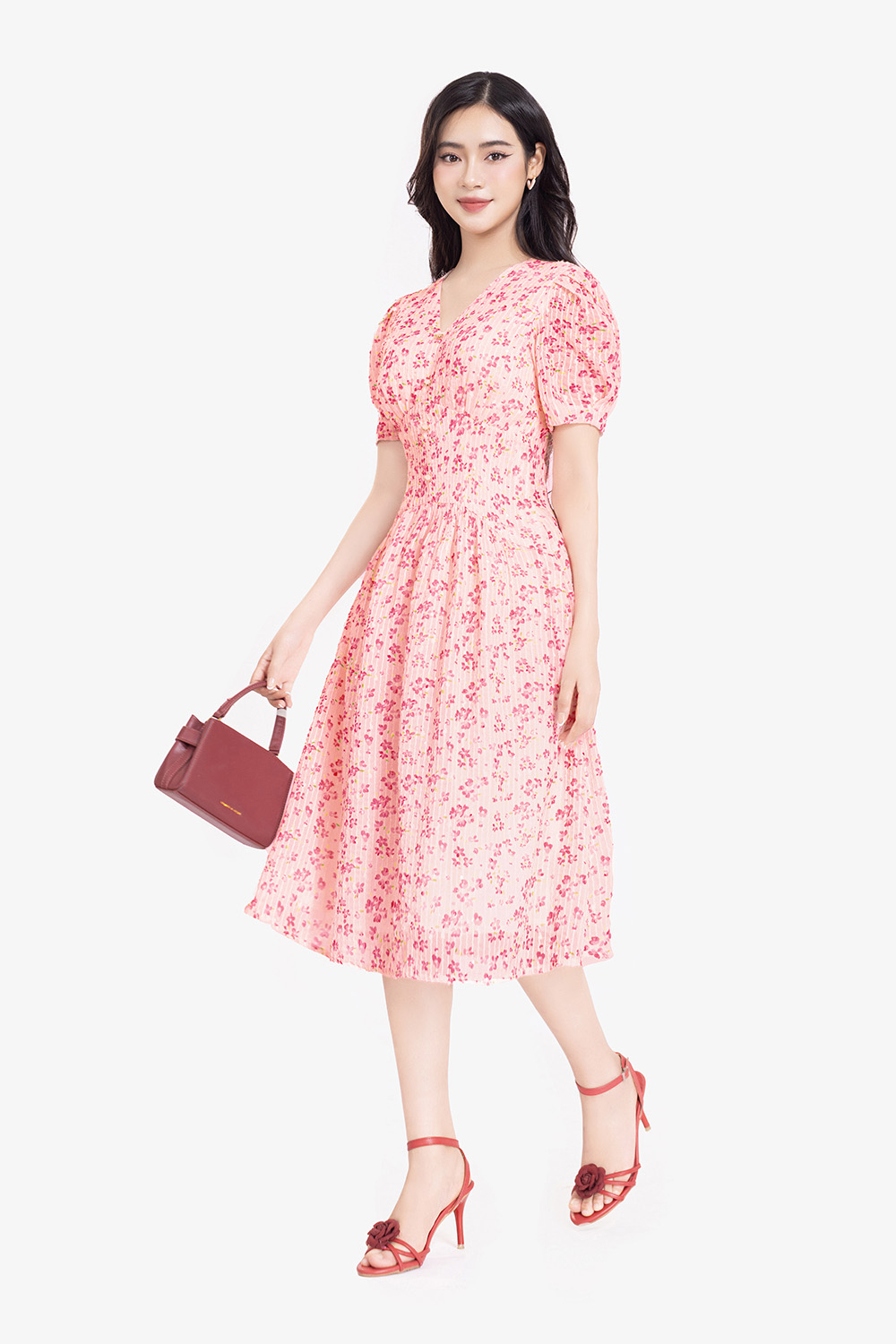 Đầm xòe hoa nhí cổ V tay phồng