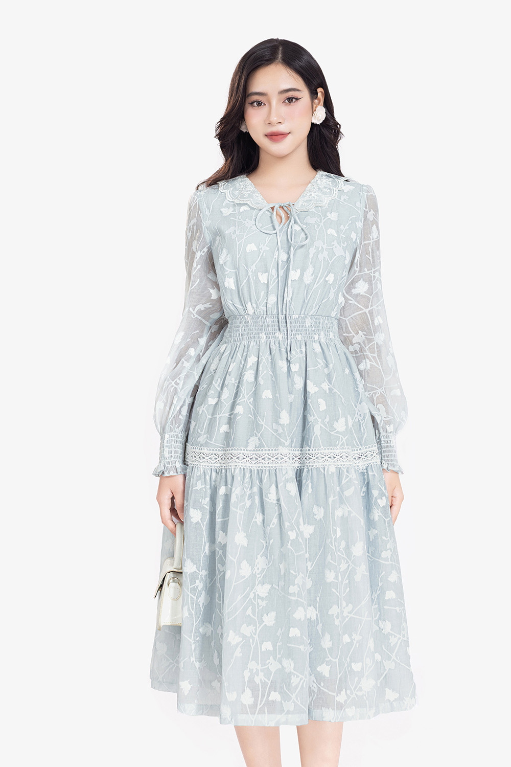 Đầm voan tơ họa tiết hoa tay dài