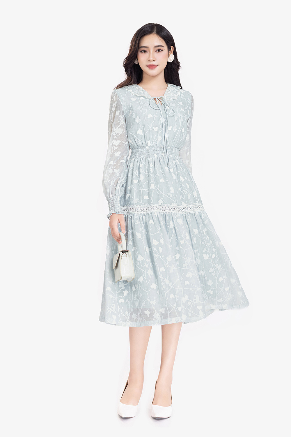 Đầm voan tơ họa tiết hoa tay dài