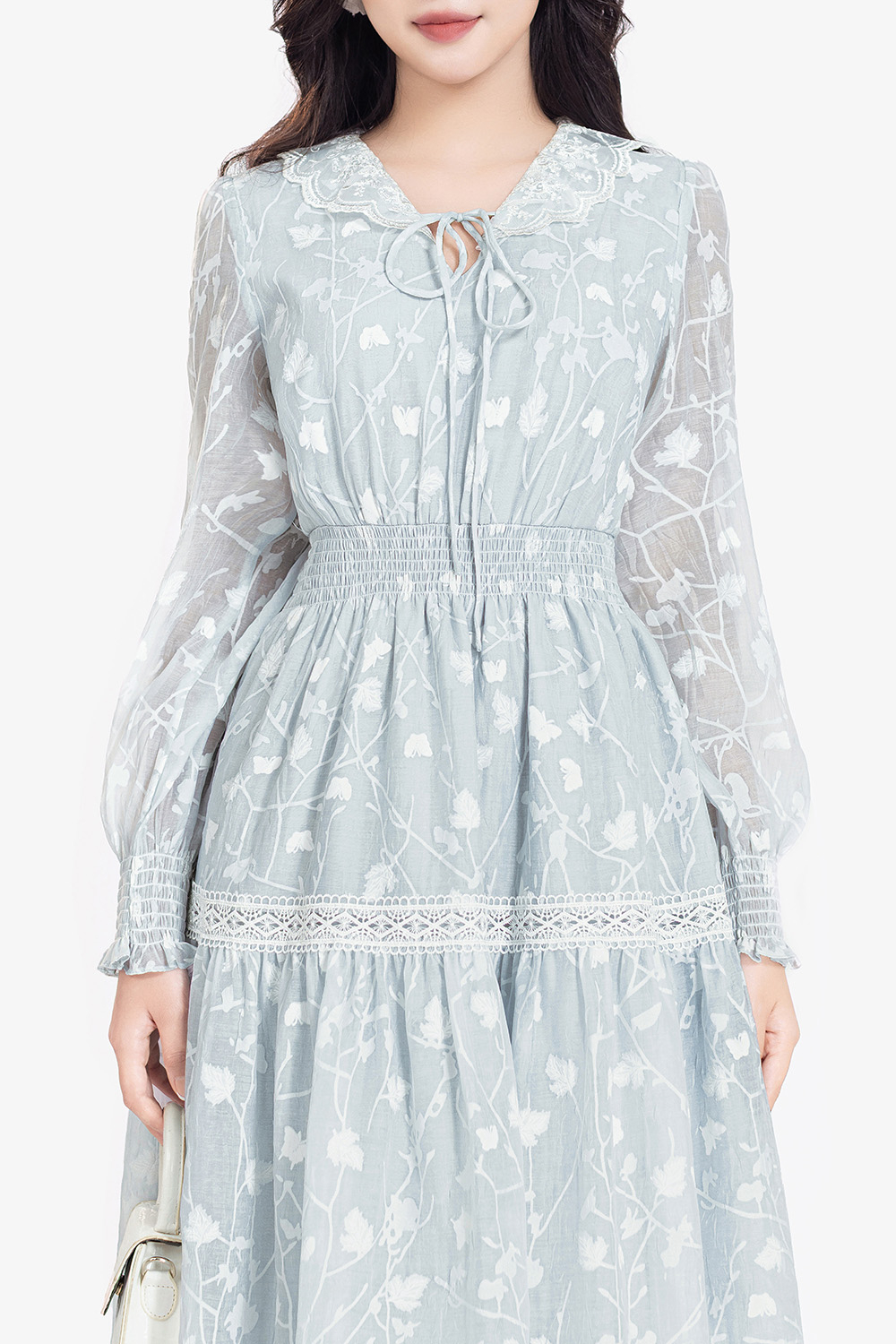 Đầm voan tơ họa tiết hoa tay dài