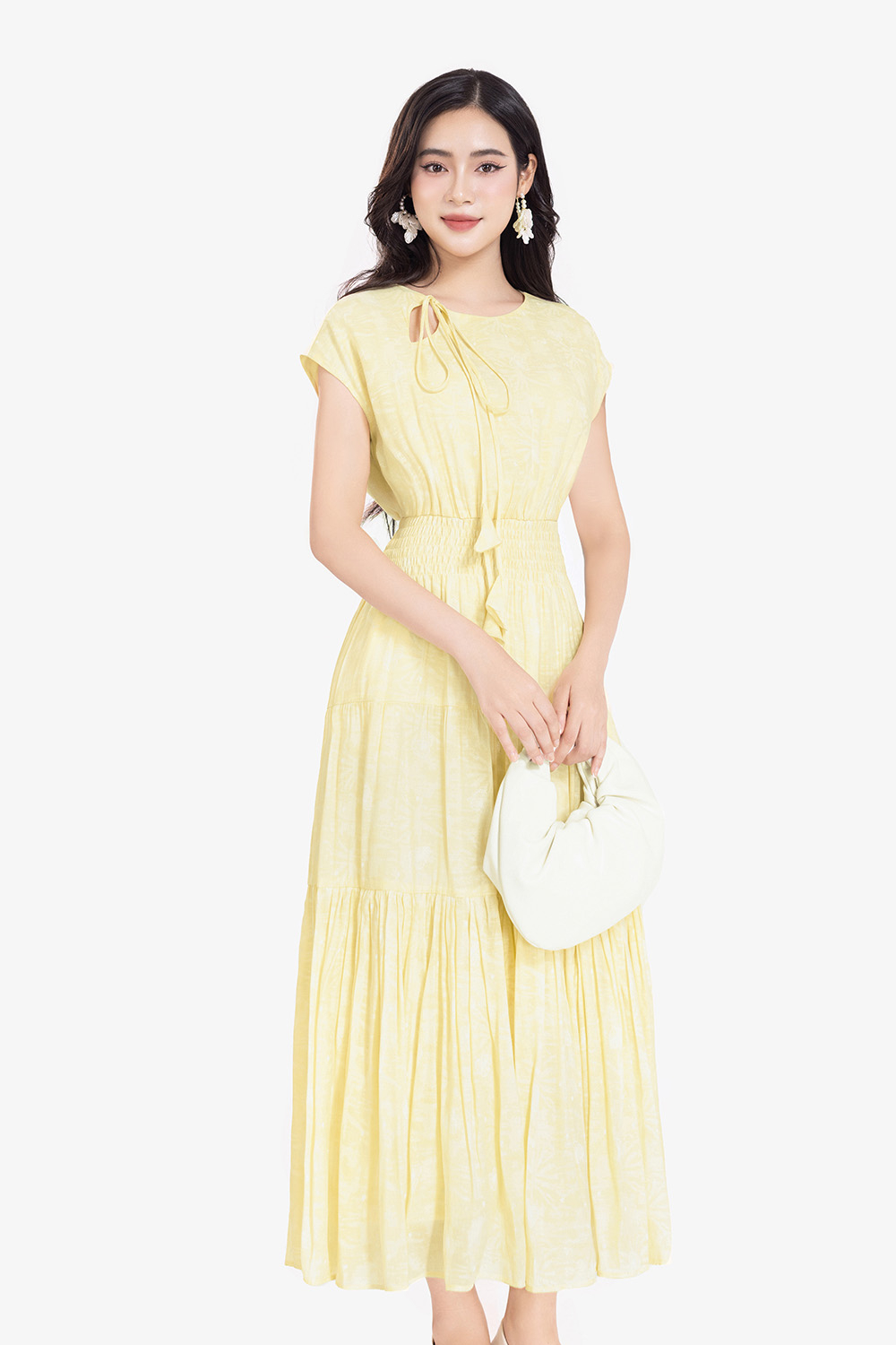 Đầm vàng dáng xòe dài eo bo chun