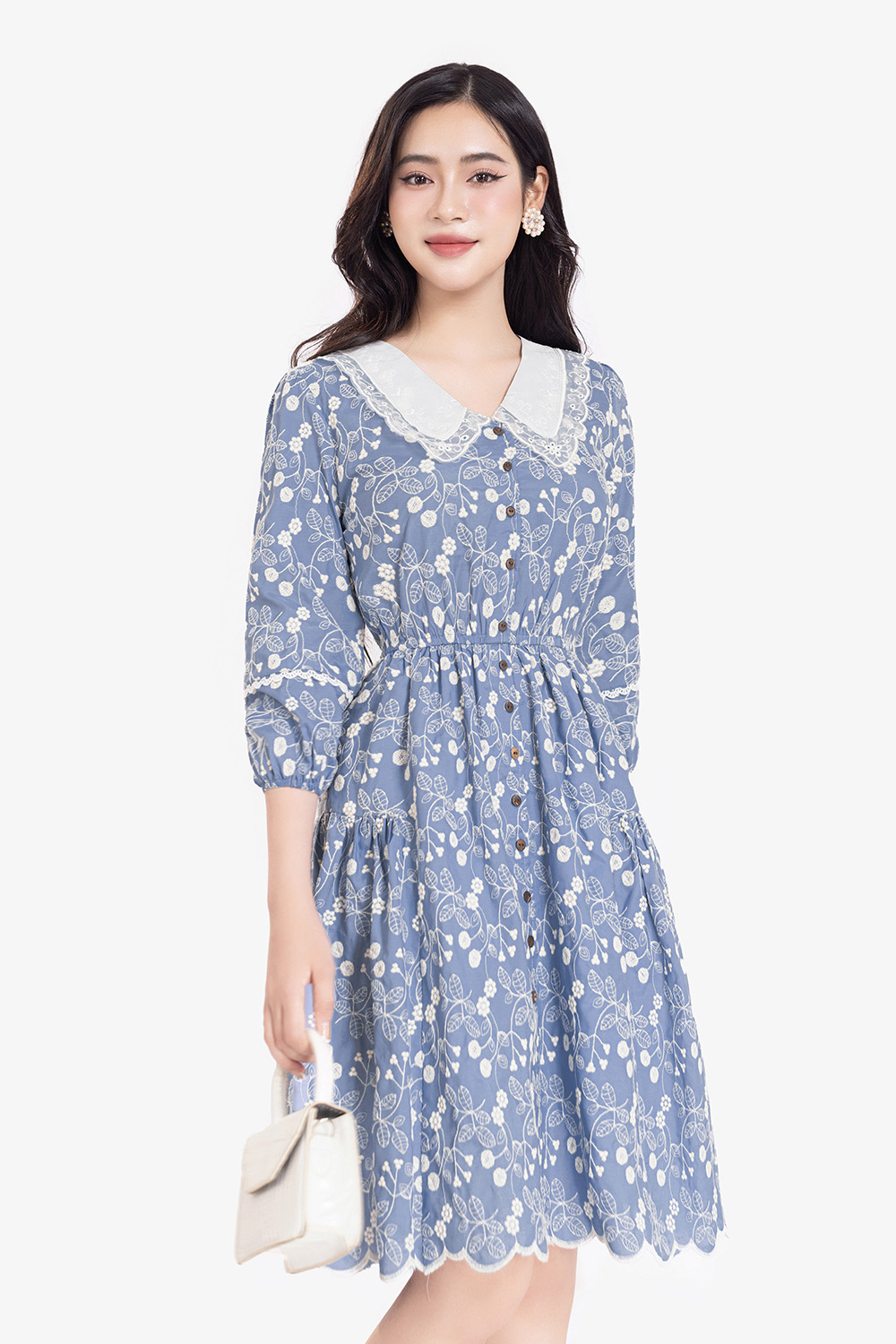 Đầm hoa dáng xòe phối cổ sen trắng