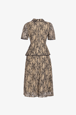 Đầm ren hoa dáng peplum xòe
