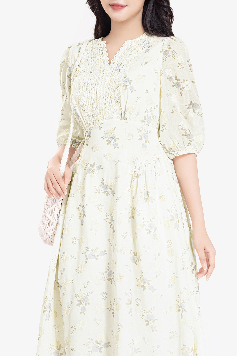 Đầm hoa dáng chữ A xòe phối ren