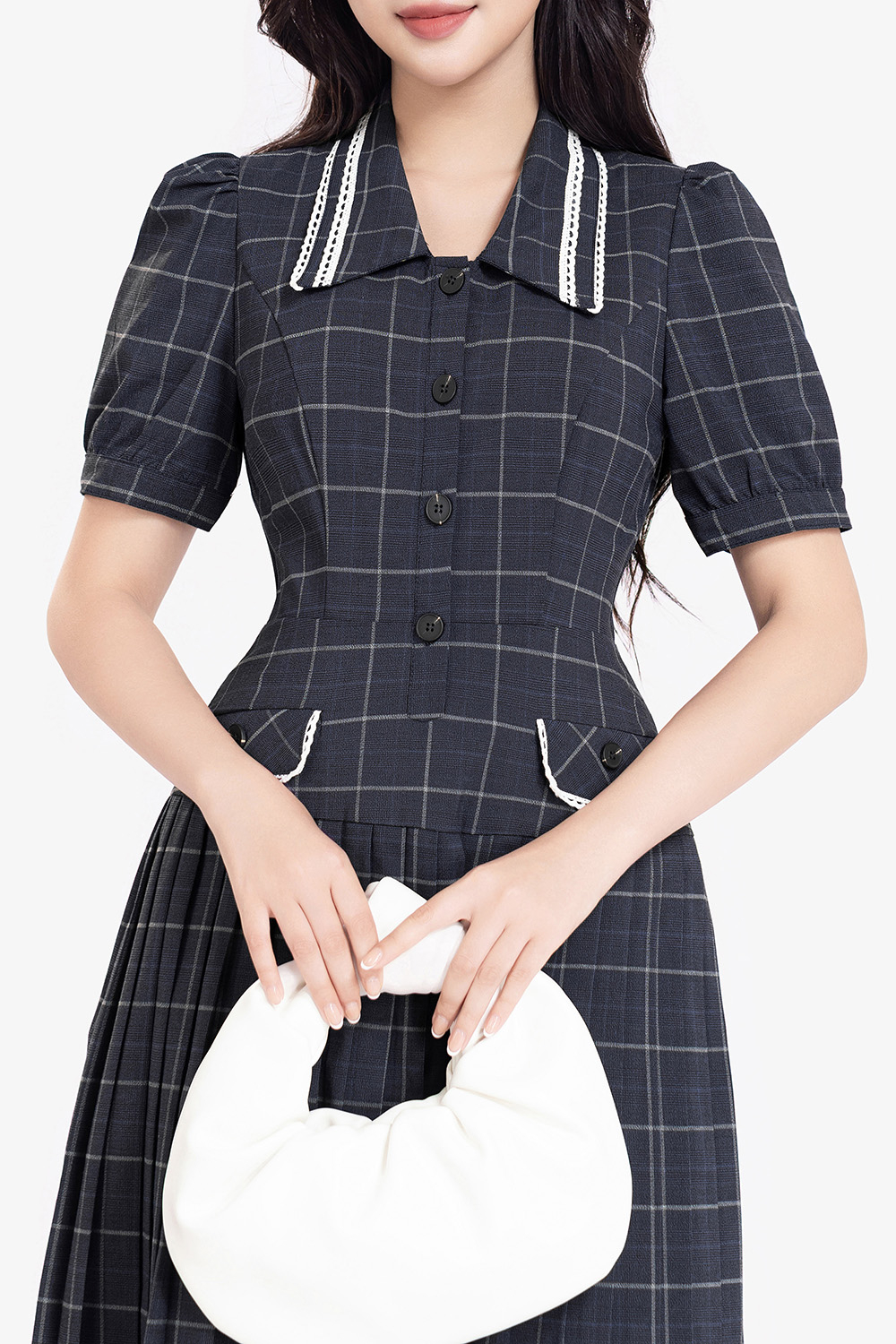 Đầm xòe caro tùng xếp ly phối đăng ten