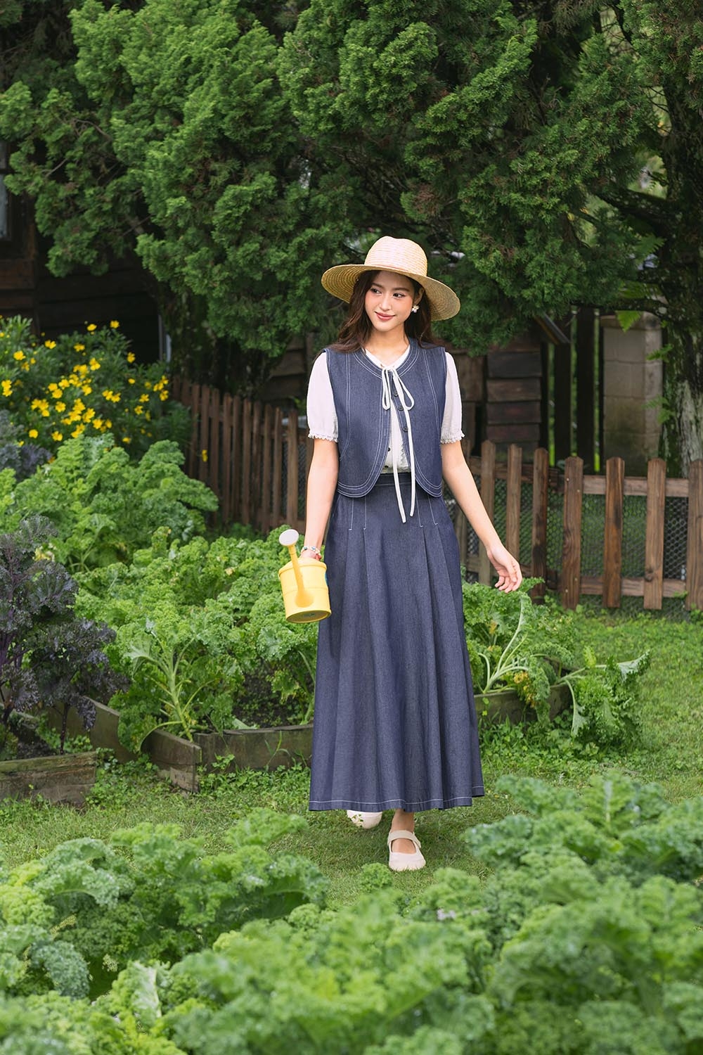 Áo gile denim nữ phối viền chỉ