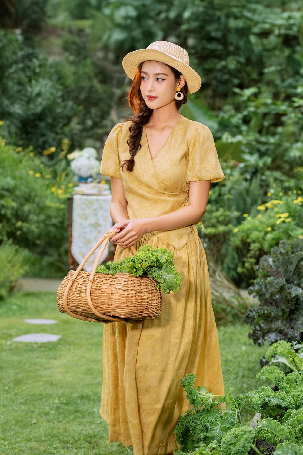 Chân váy xòe in hoa dáng dài