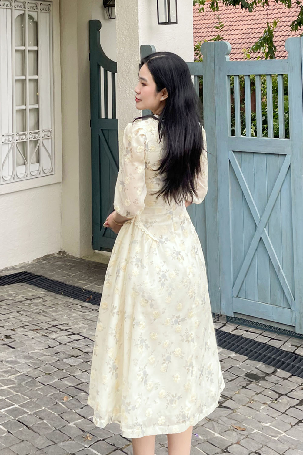 Đầm hoa dáng chữ A xòe phối ren