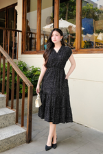 Đầm đen chấm bi dáng xòe eo bo chun
