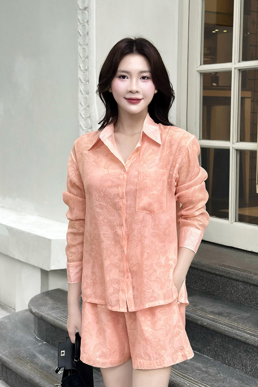 Áo sơ mi nữ họa tiết hoa màu hồng