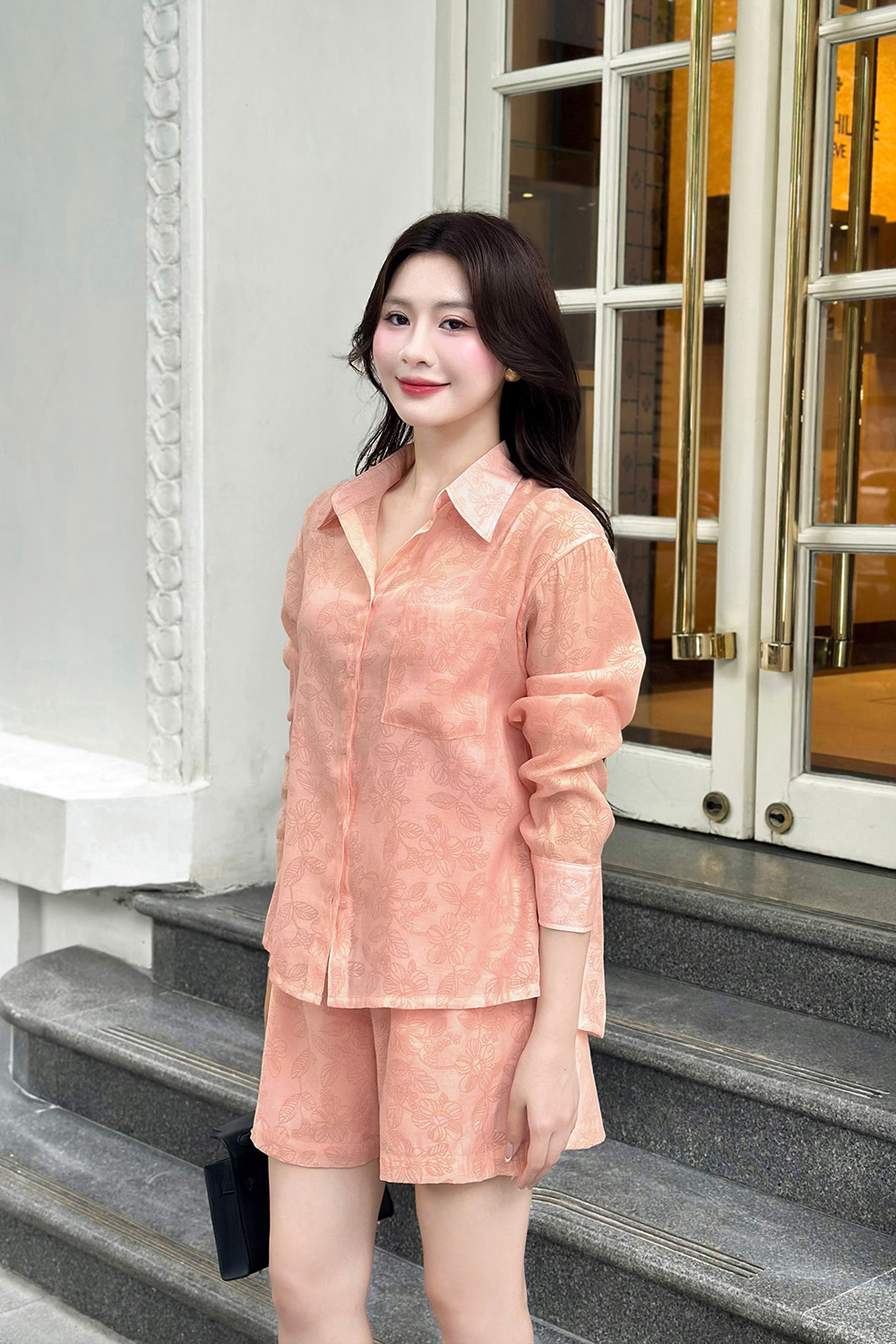 Áo sơ mi nữ họa tiết hoa màu hồng