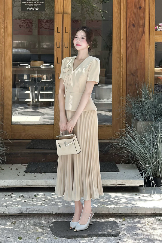 Chân váy công sở dáng xòe xếp ly CV10-05