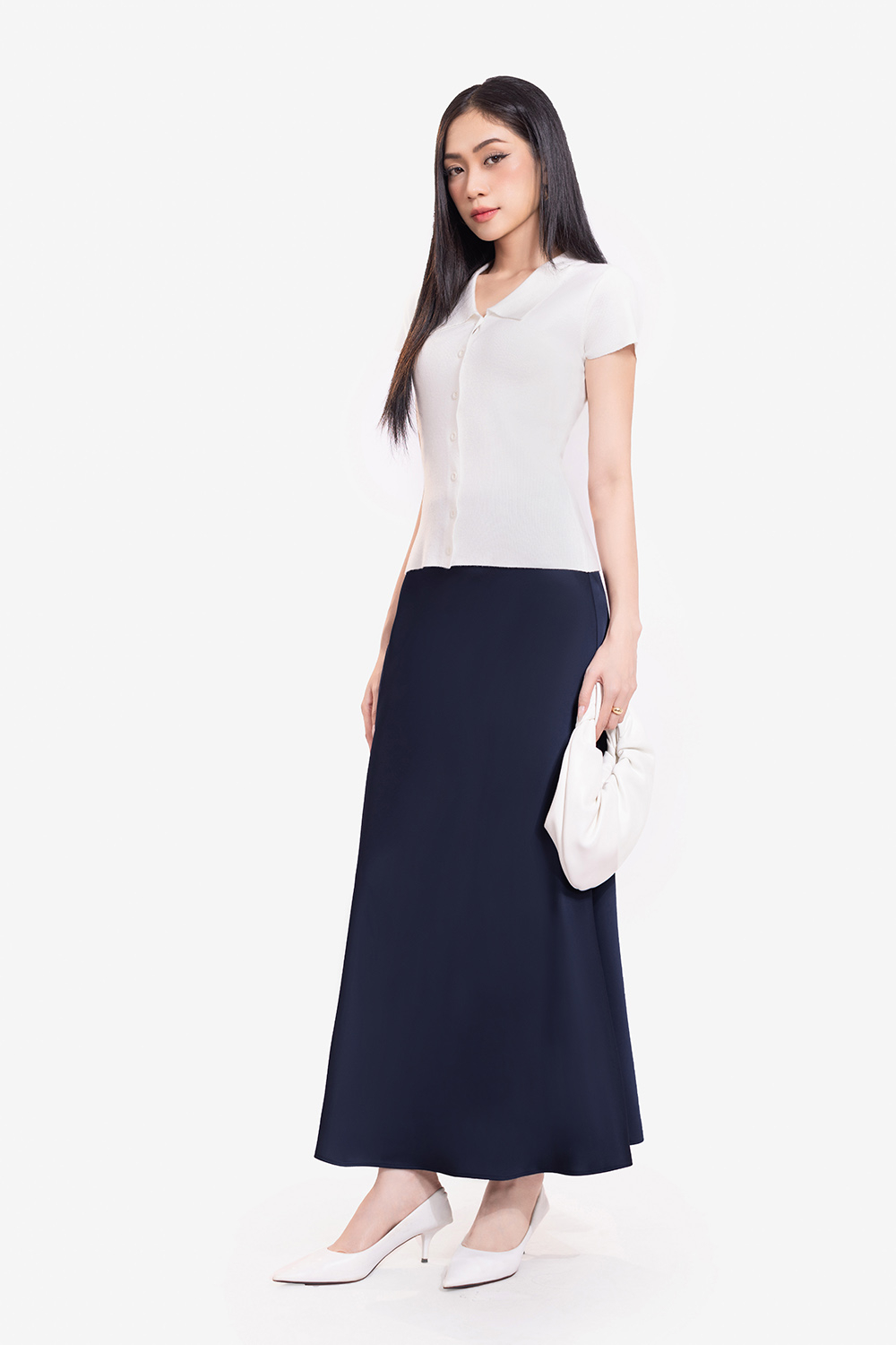 Áo len dệt kim tay chờm màu trắng