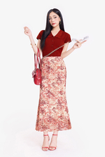 Áo len dệt kim tay chờm màu đỏ