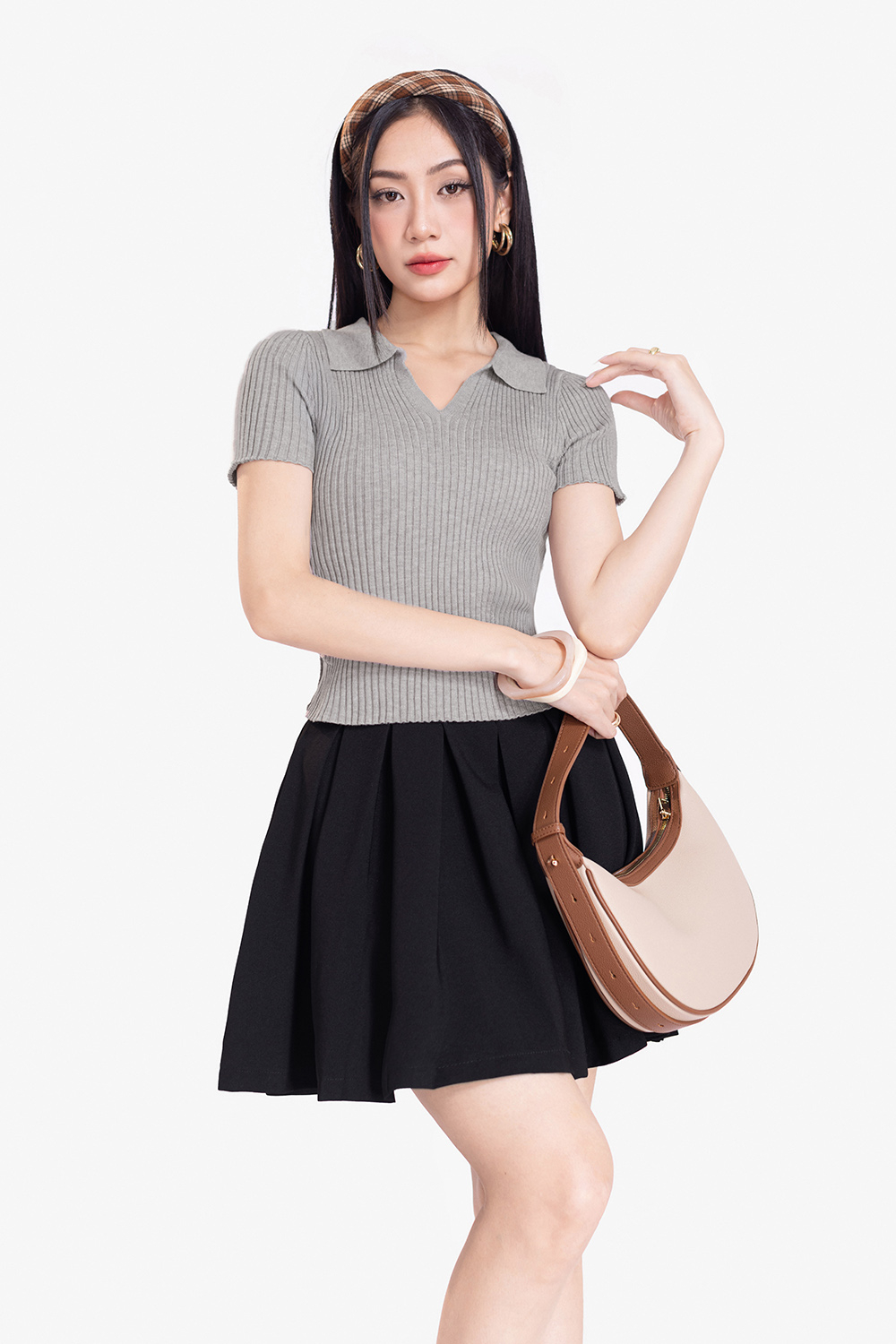 Áo len dệt kim cổ polo nhún eo màu xám