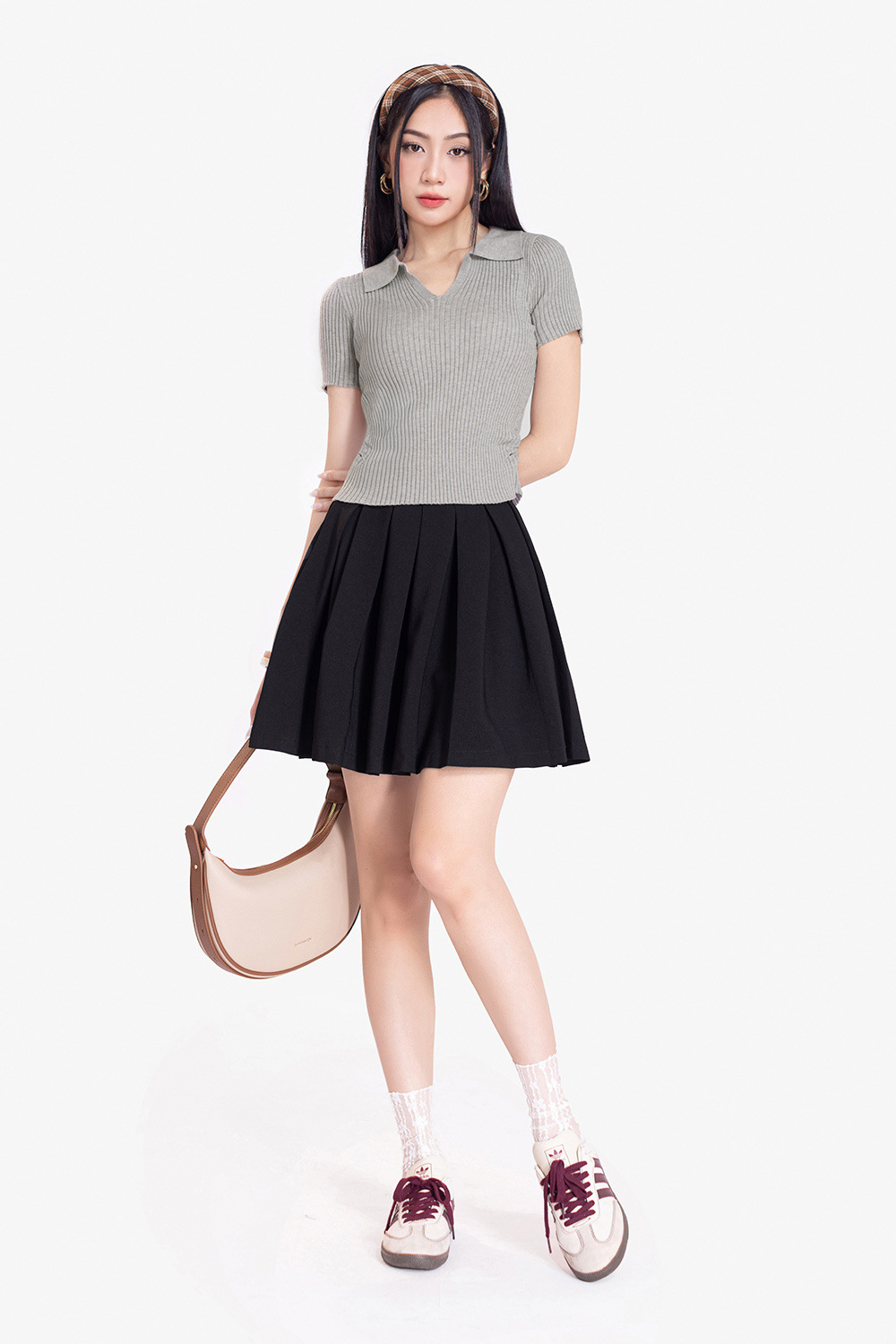 Áo len dệt kim cổ polo nhún eo màu xám